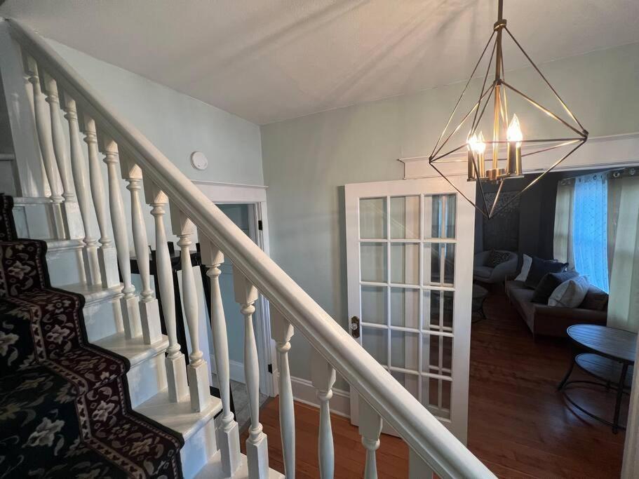 Timelessly Restored Home - Entirely Yours To Enjoy Билингс Екстериор снимка